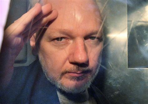 latest news julian assange